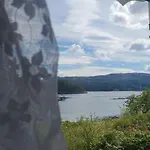 Hus Ved Sjoen 4 Soverom 10 Gjester