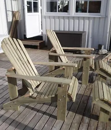 Vakantiehuis Hus Ved Sjoen 4 Soverom 10 Gjester Salsbruket