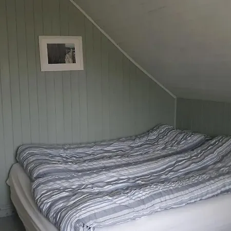 Hus Ved Sjoen 4 Soverom 10 Gjester 度假居