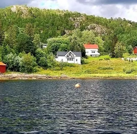 Hus Ved Sjoen 4 Soverom 10 Gjester * Salsbruket