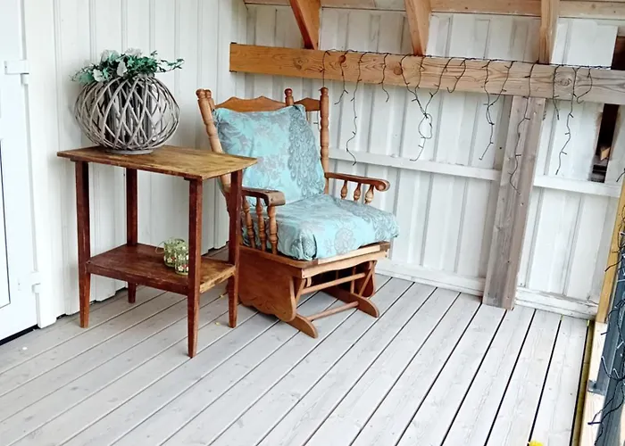 Hus Ved Sjoen 4 Soverom 10 Gjester בית נופש Salsbruket