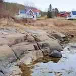 Hus Ved Sjoen 4 Soverom 10 Gjester Дом отдыха *